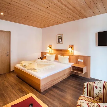 Aparthotel Rustika - Appartements & Spa 3*