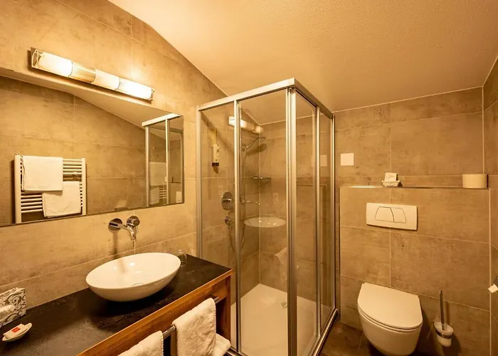 アパートホテル Rustika - & エールヴァルト