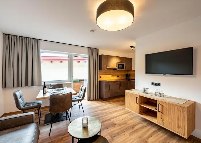 アパートホテル Rustika - & 4*