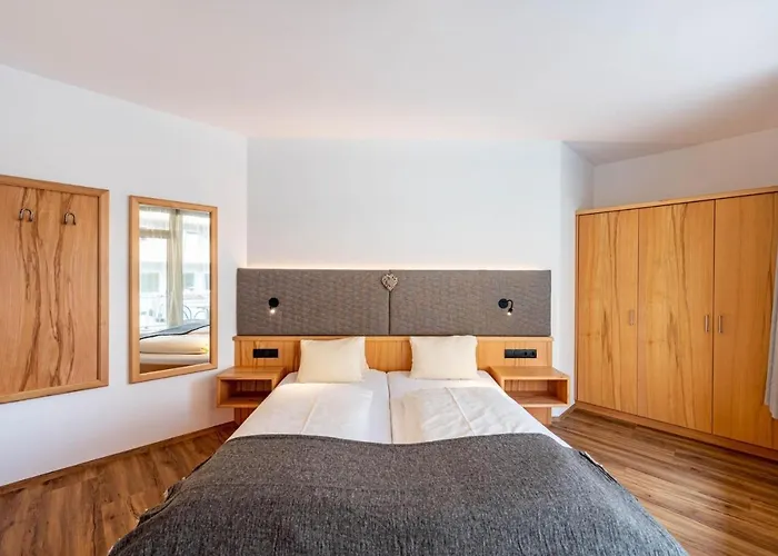 Rustika - & アパートホテル 4*