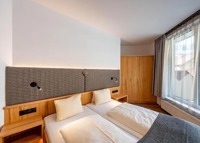 アパートホテル Rustika - & 4*